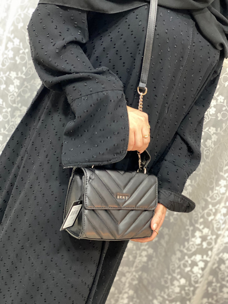 DKNY 0034
