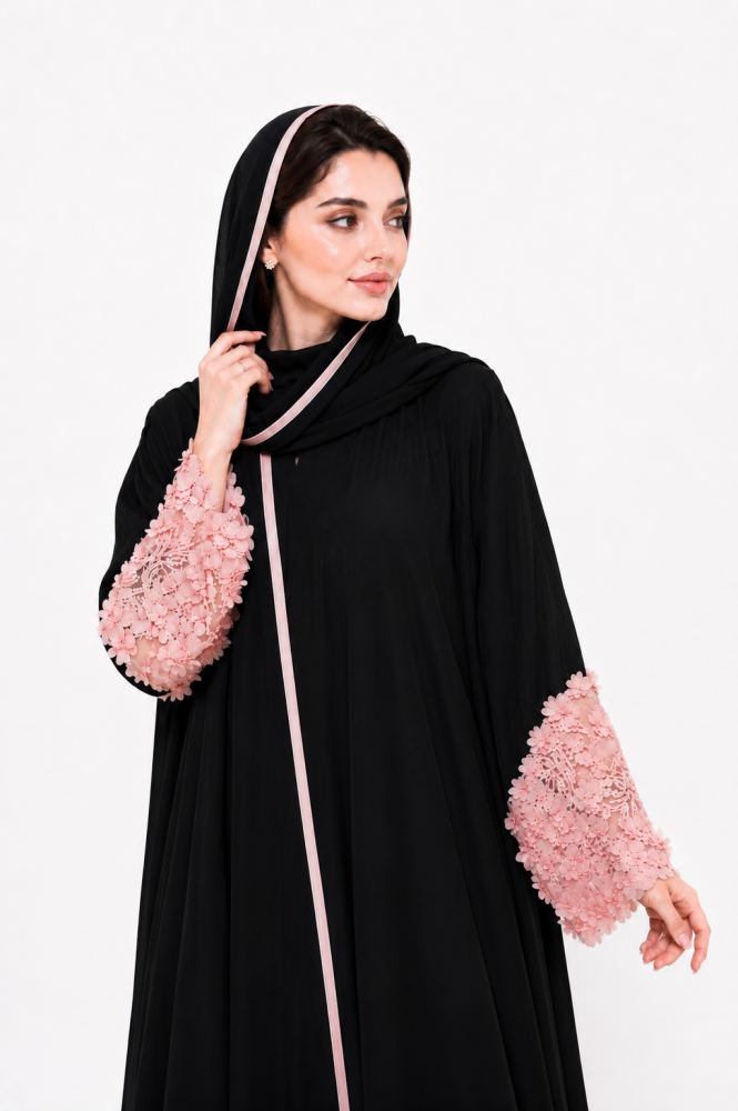 عباية كريب ملكي مع أكمام دانتيل فرنسي شك
