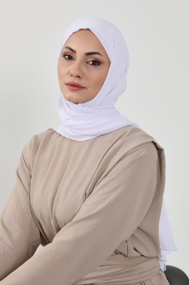 حجاب ابيض