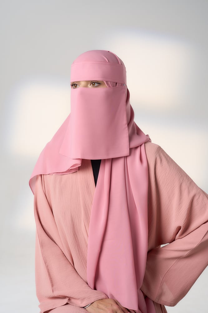 نقاب وردي