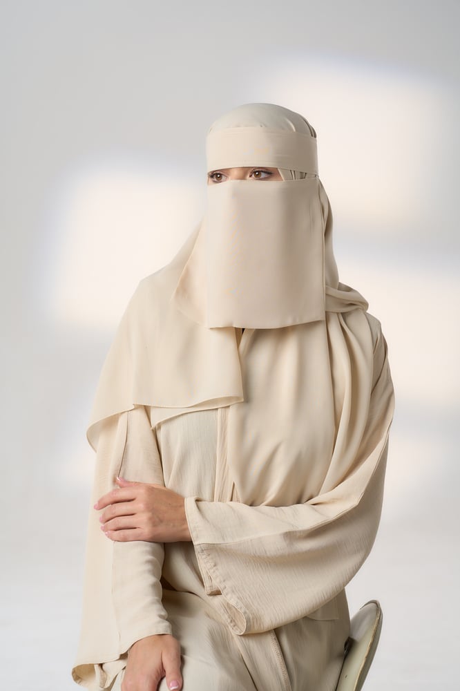 طقم طرحة ونقاب-بيج