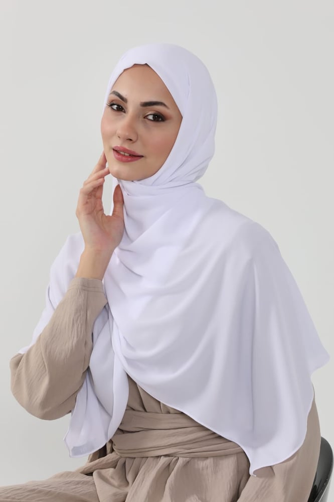 حجاب ابيض