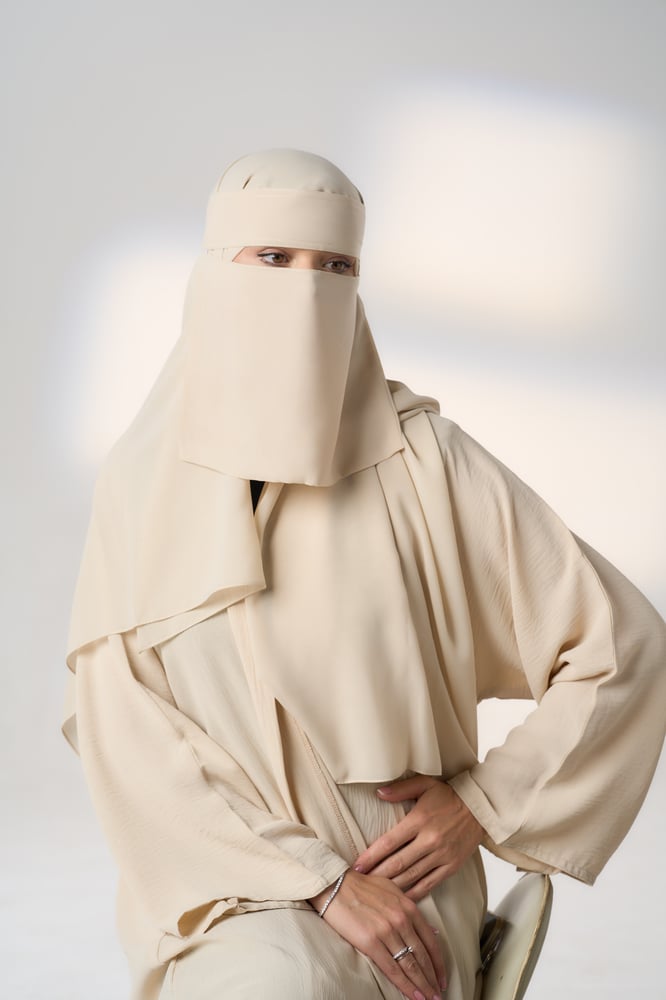 طقم طرحة ونقاب-بيج