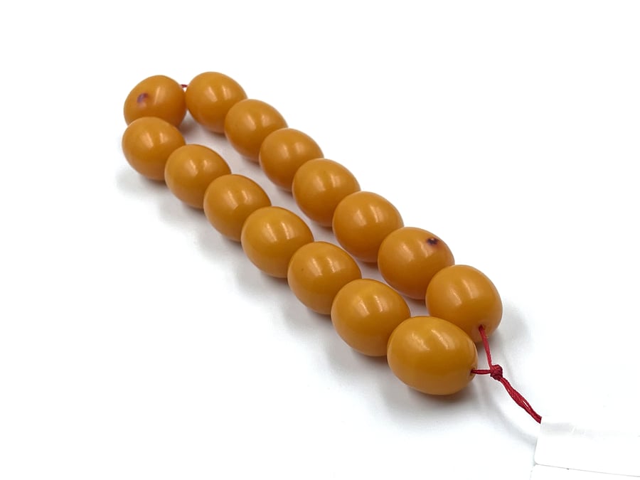 عقد مستكة يمنية صب قديم old bakelite