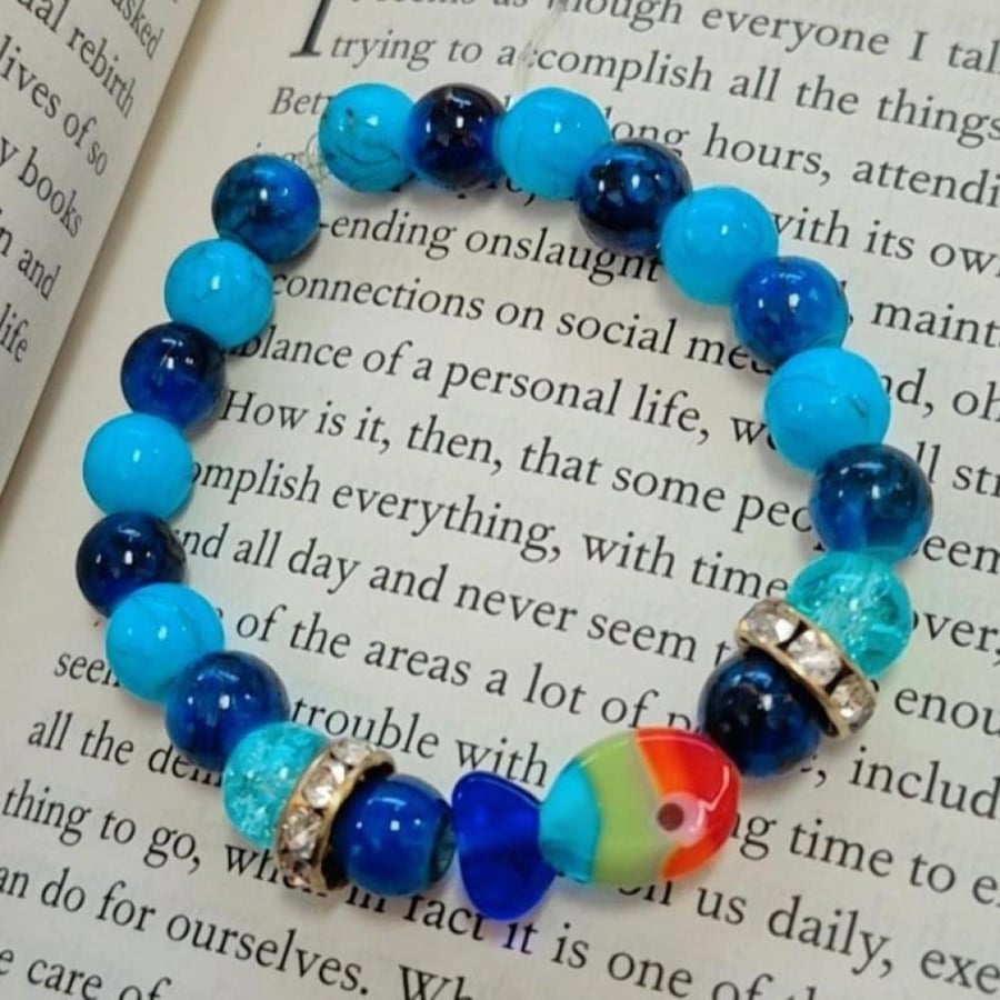 Beaded fish bracelet