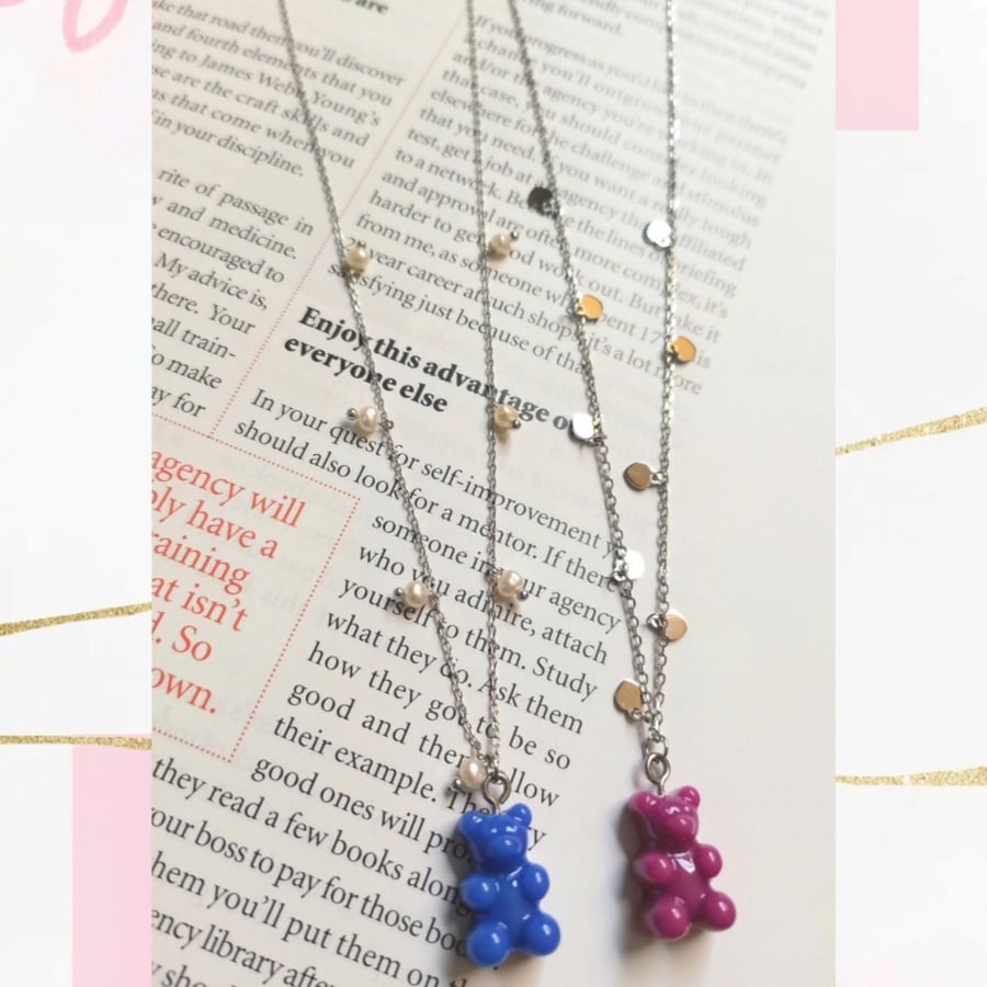 Pure silver pearl /round necklace in gummy bear
