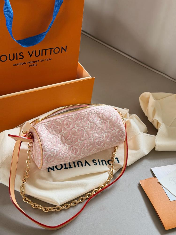 Louis Vuitton – حقيبة Cylinder الدنيم الوردية (Pink Denim Cylinder Bag)