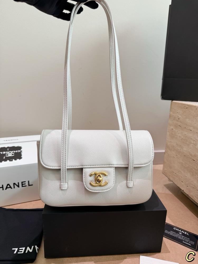 .CHANEL – حقيبة Preppy Coco  (Preppy Coco Underarm Bag)