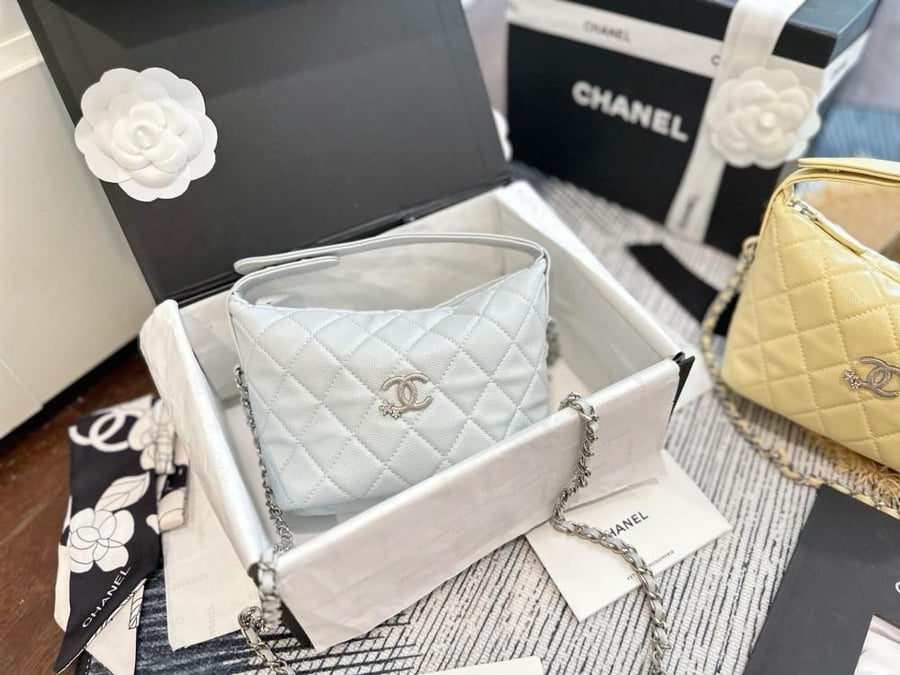 CHANEL – حقيبة Lunch Box المبطنة (Quilted Lunch Box Bag)