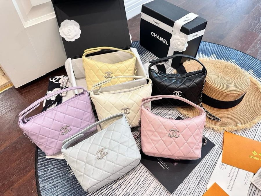 CHANEL – حقيبة Lunch Box المبطنة (Quilted Lunch Box Bag)