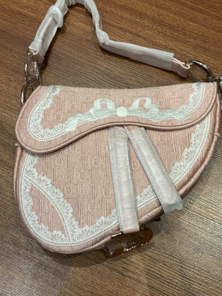 توصيل فوري | Dior – حقيبة Dioramour Small