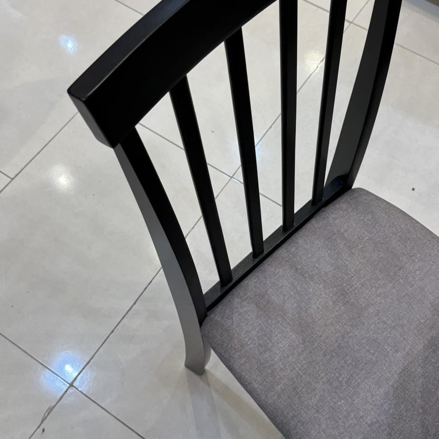 طاولة طعام دائري 4 كراسي