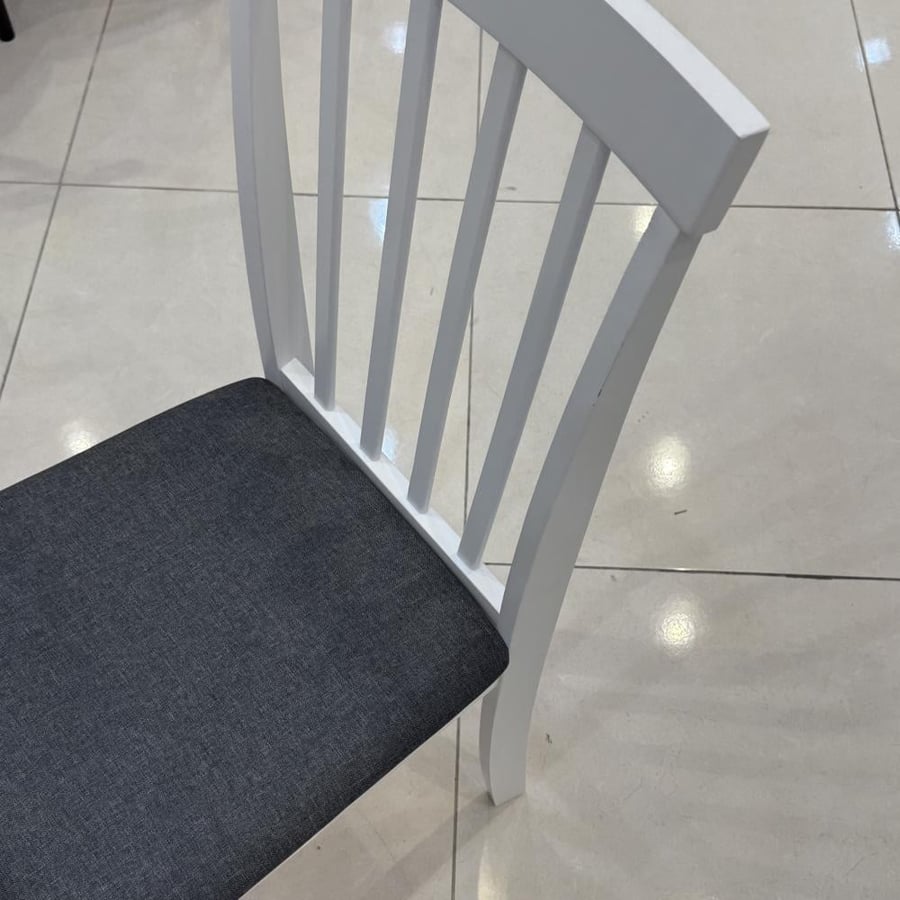 طاولة طعام دائري 4 كراسي