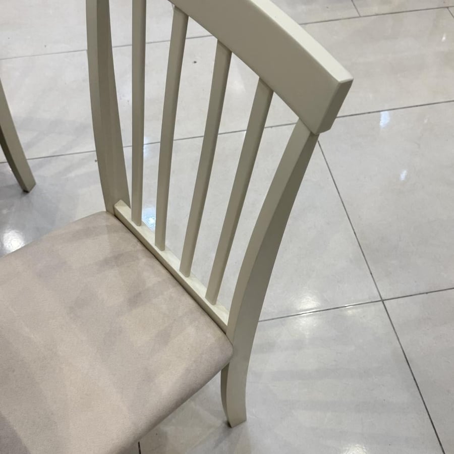 طاولة طعام دائري 4 كراسي