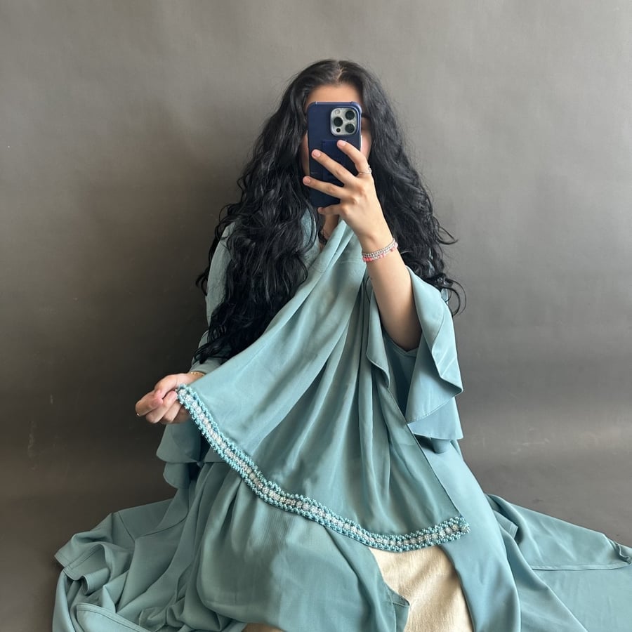 F34