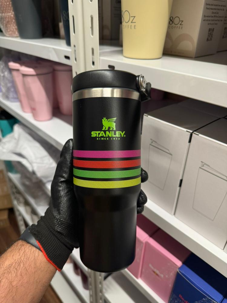 كوب ستانلي 30oz - اسود بخطوط ملونه