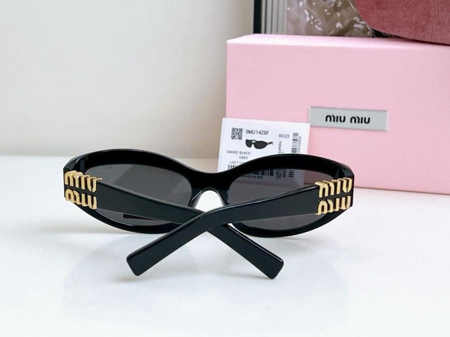 نظاره miumiu