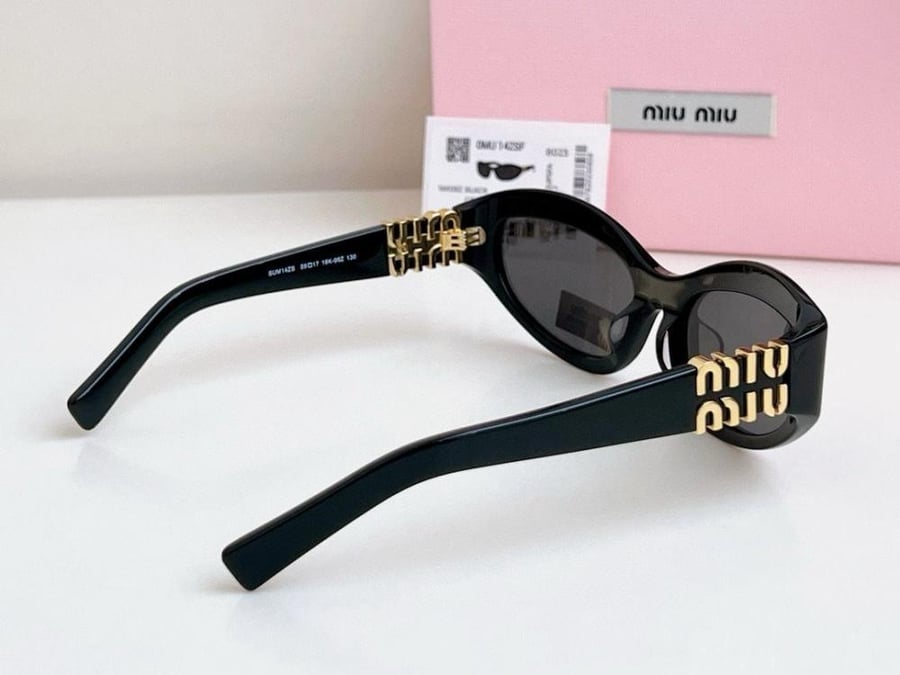 نظاره miumiu