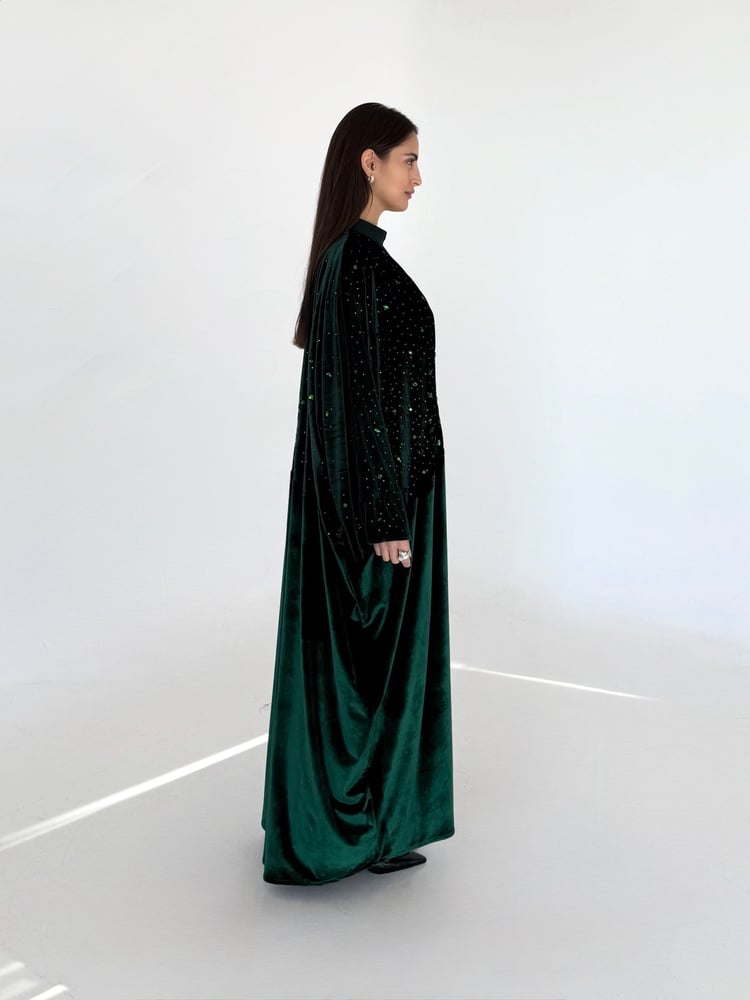 Velvet abaya embellished with crystals - R35