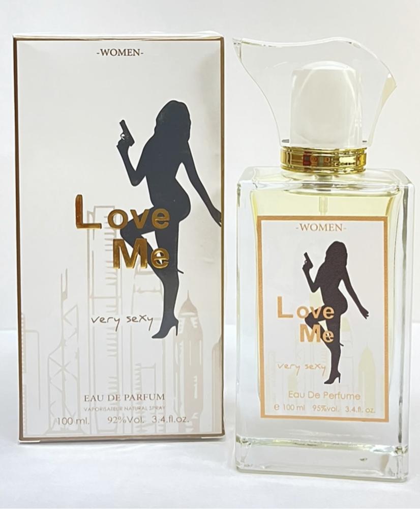 زجاجة عطر لوف مي LOVE ME من مهووس للعطور بلمسة أنثوية فاخرة
