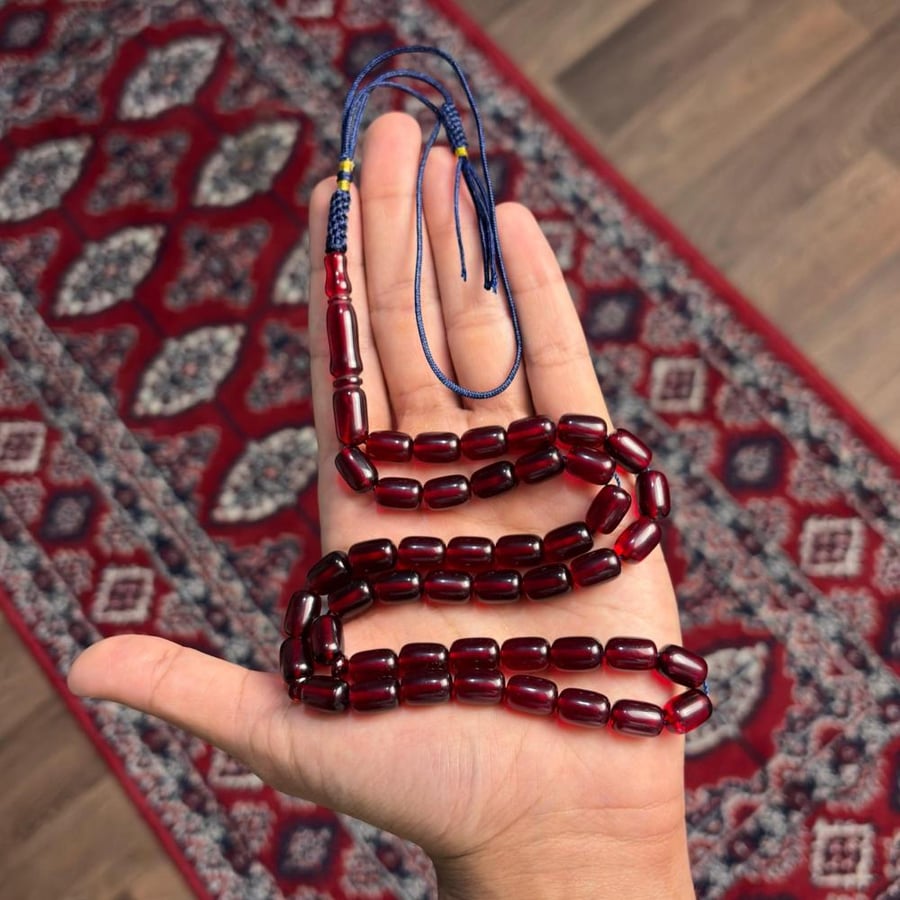 بكلايت عنابي