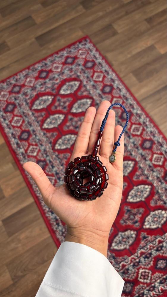 بكلايت عنابي شفاف