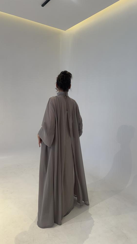 E54