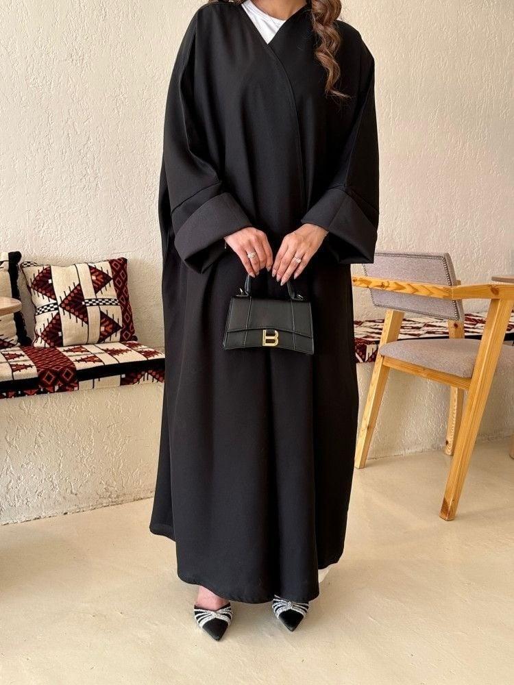 عبايه قماش انترنت تجمع بين الأناقة العملية واللمسة العصرية