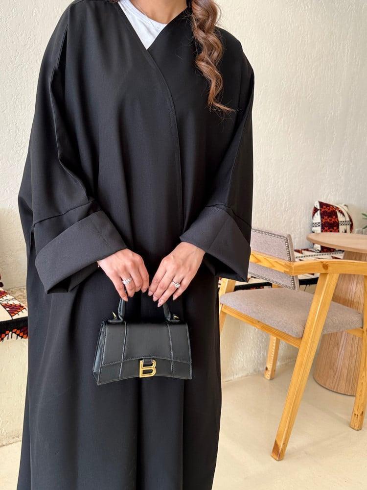 عبايه قماش انترنت تجمع بين الأناقة العملية واللمسة العصرية