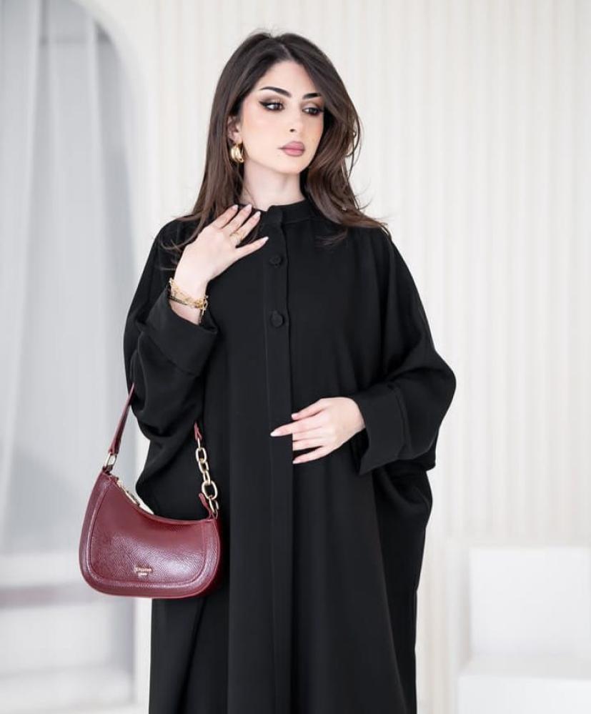 عبايه نص بشت تمنحك شعورا بالاناقه والراحه
