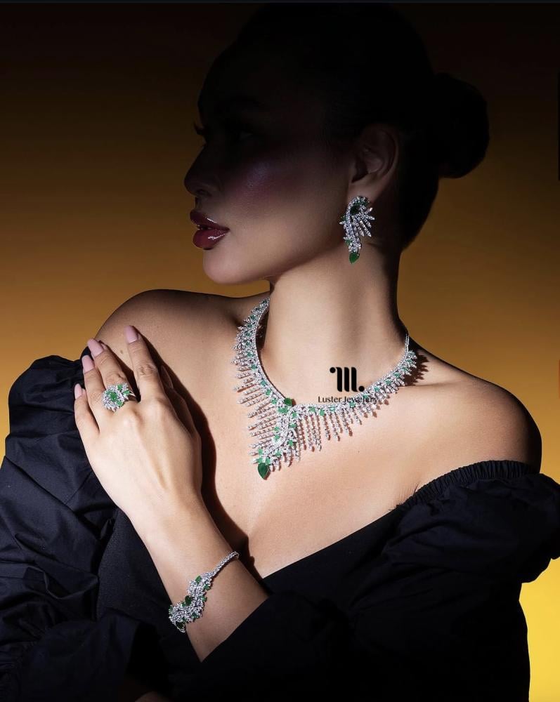 طقم مجوهرات ملكي (M33)