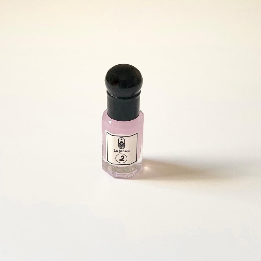 زيت عطري للشعر 2