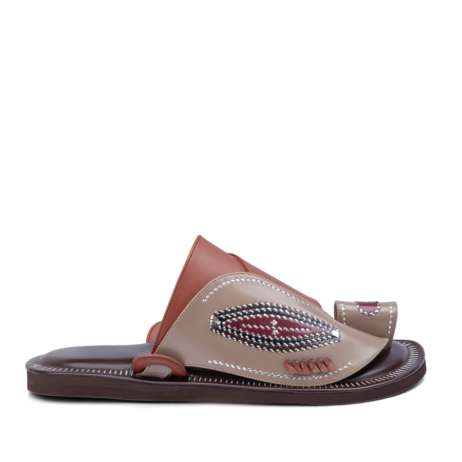 حذاء شرقي طبي - صناعة وطني