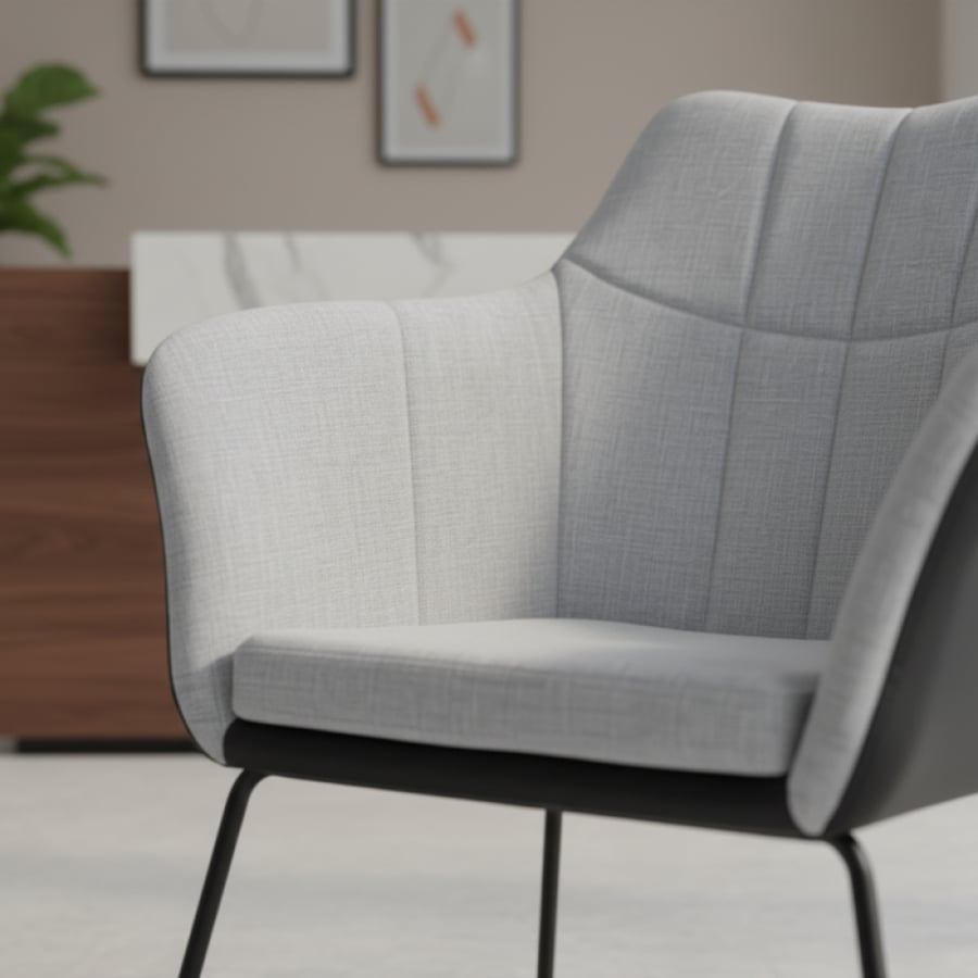 كرسي قماش رمادي فاتح بتصميم منحني عصري
