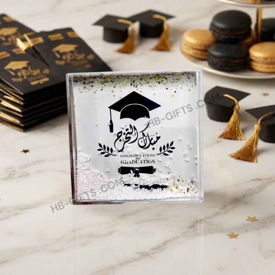 توزيعات براويز اكليريك مصممه لحفلات التخرج