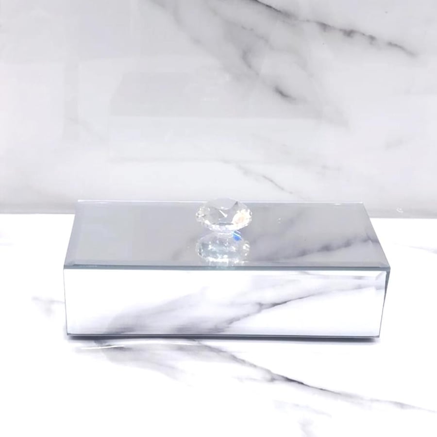 توزيعات صندوق مجوهرات
