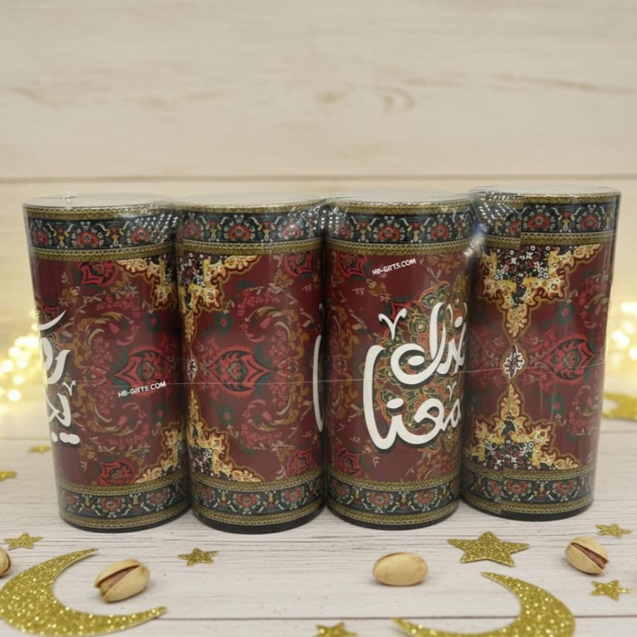 علب مناديل اسطوانية مصممة بشعار رمضان يجمعنا