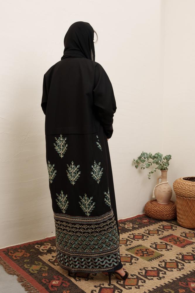 عباية ساده سوداء نسائية