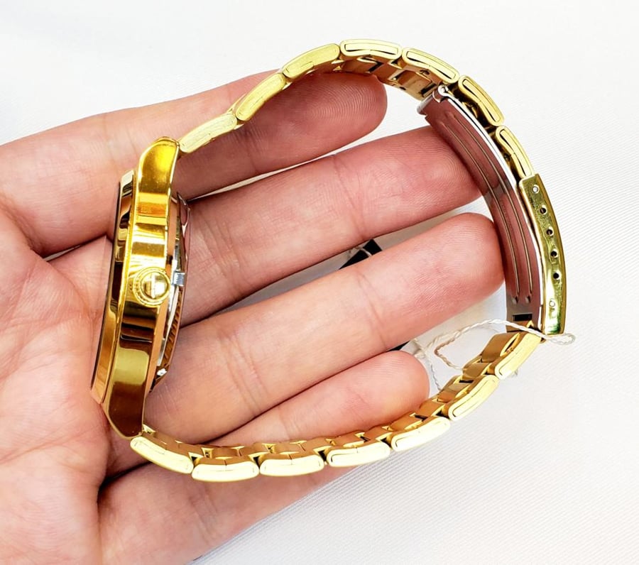 ساعة ج سبرينغ من سيكو ( بسفوري - ارقام مضيئة بالظلام ) صناعة اليابان اوتوماتيك مقاس 41mm بتاريخين ستانلس ستيل ذهبي للرجال - فنتج
