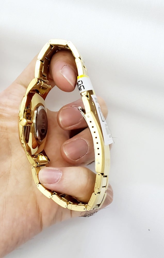 ساعة كيو آند كيو Q&Q الرقيقة كوارتز انالوج ( أرقام عربي ) ستانلس ستيل ذهبي 42mm للرجال - إصدار محدود