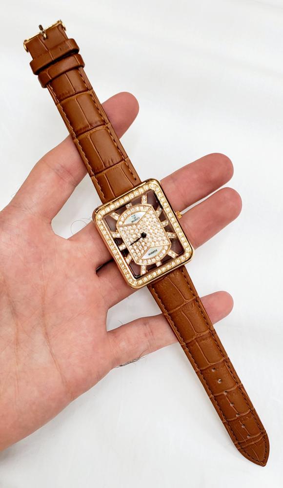 ساعة ماجستي السويسرية انالوج كوارتز( فصوص زركون ) (SWISS MADE) مقاس 38mm جلد بني للجنسين - فنتج