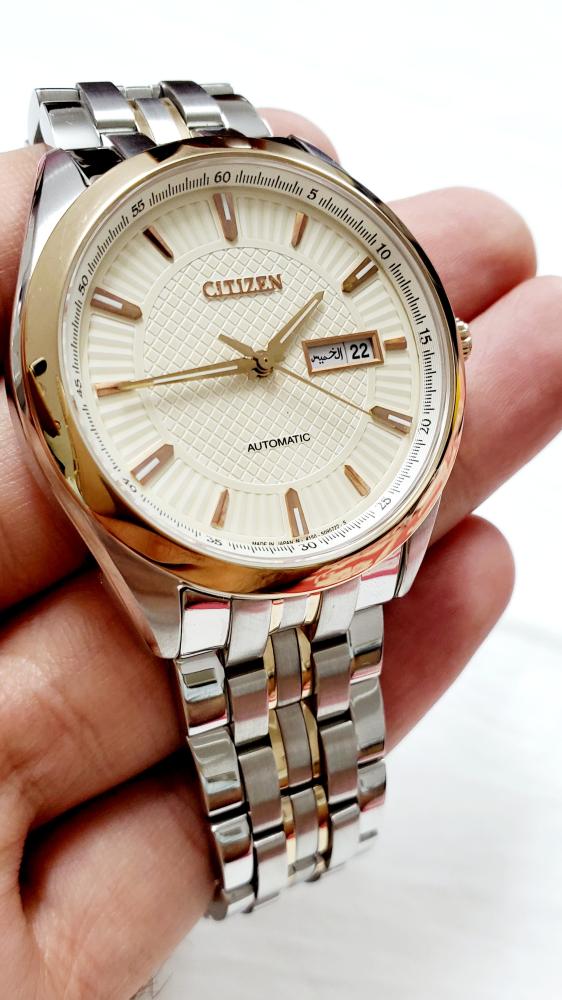 ساعة سيتزن اليابانية الفاخرة اوتوماتيك (Citizen Meccanico) بتاريخين مقاس 43.5mm ستانلس ستيل للونين للرجال فنتج - NP4014-54P