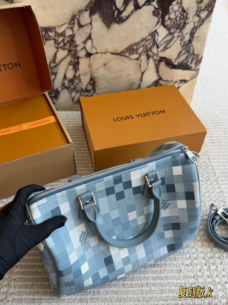 شنطة لويس فيتون سبيدي باندوليير 30 | Speedy Bandoulière 30