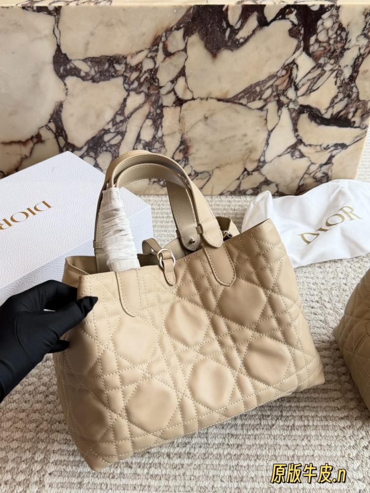 شنطة ديور Dior Toujours (متوفرة بحجمين)