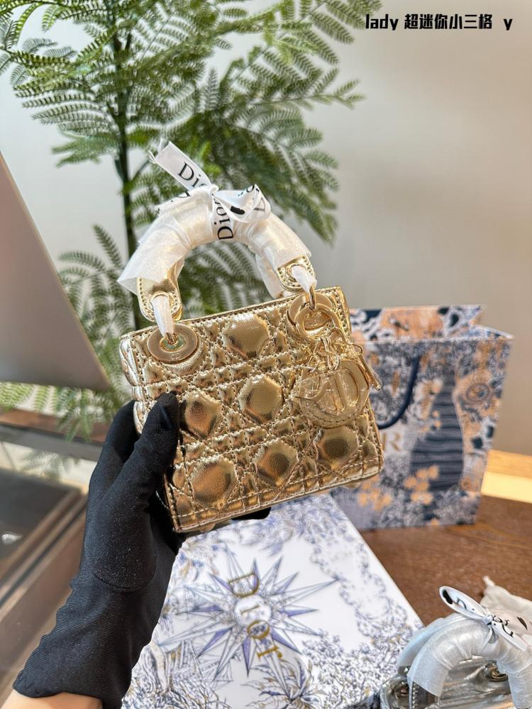 شنطة ديور ميني 13cm Lady Dior mini (متوفرة بعدة الوان)