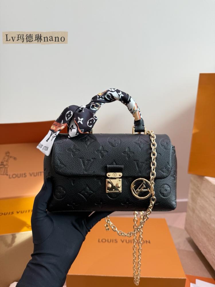 شنطة لويس فيتون LV Madeleine Nano (متوفرة بعدة الوان)