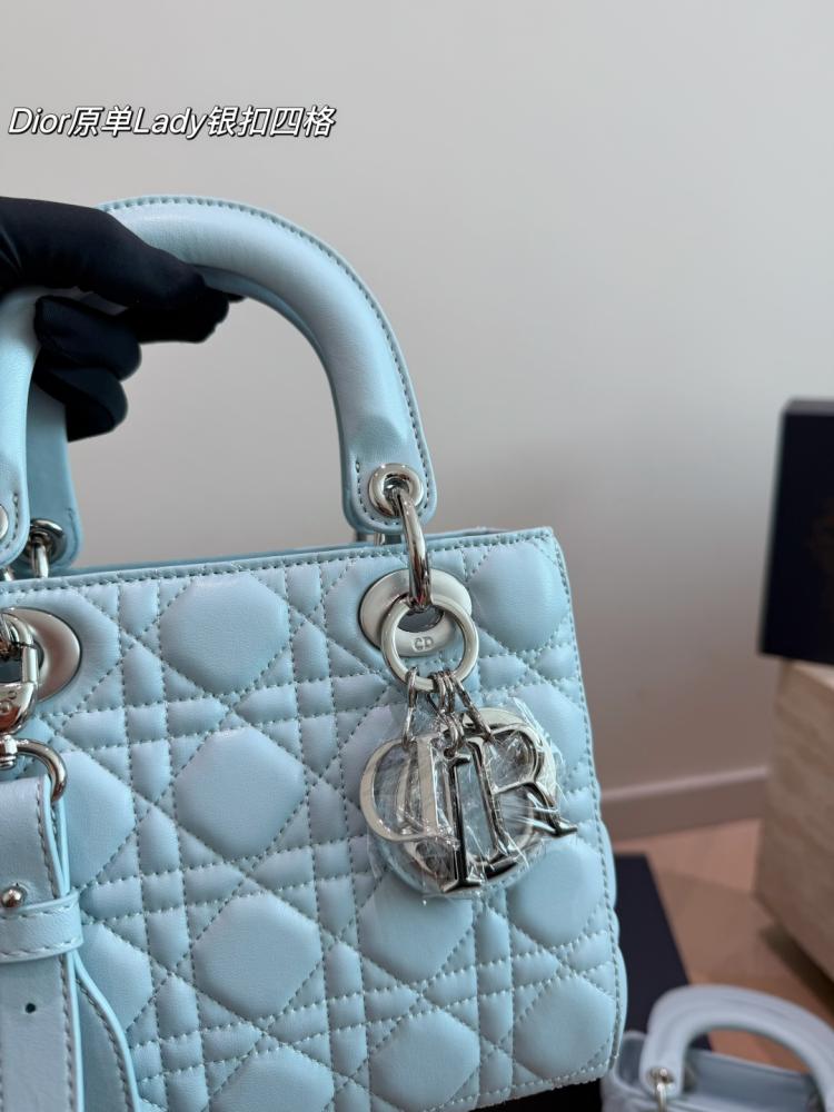 شنطة ديور ليدي ديور | Lady Dior (متوفرة بحجمين)
