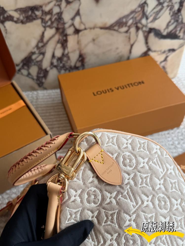 شنطة لويس فيتون سبيدي باندوليير 30 | Speedy Bandoulière 30