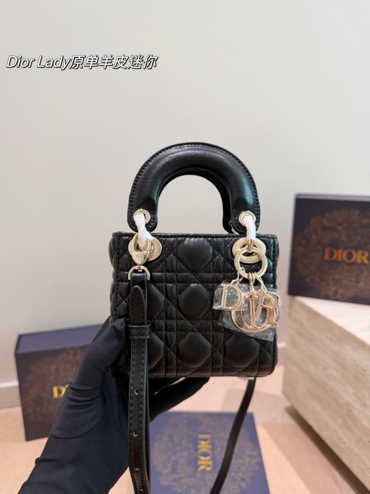 شنطة ديور ليدي ديور ميني | Mini Lady Dior (متوفرة بعدة الوان)