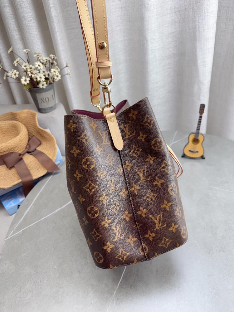 شنطة لويس فيتون 26cm  نيونوي بي بي | Néonoé BB